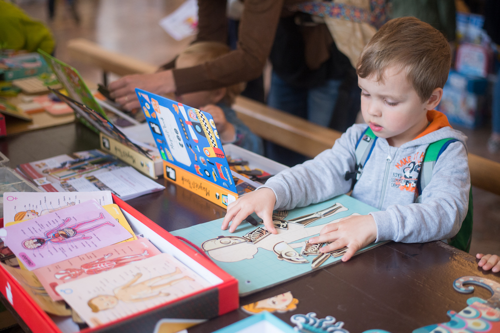 Idee per giochi e giocattoli per bambini dai 6 anni di età - lavagna magnetica il corpo umano