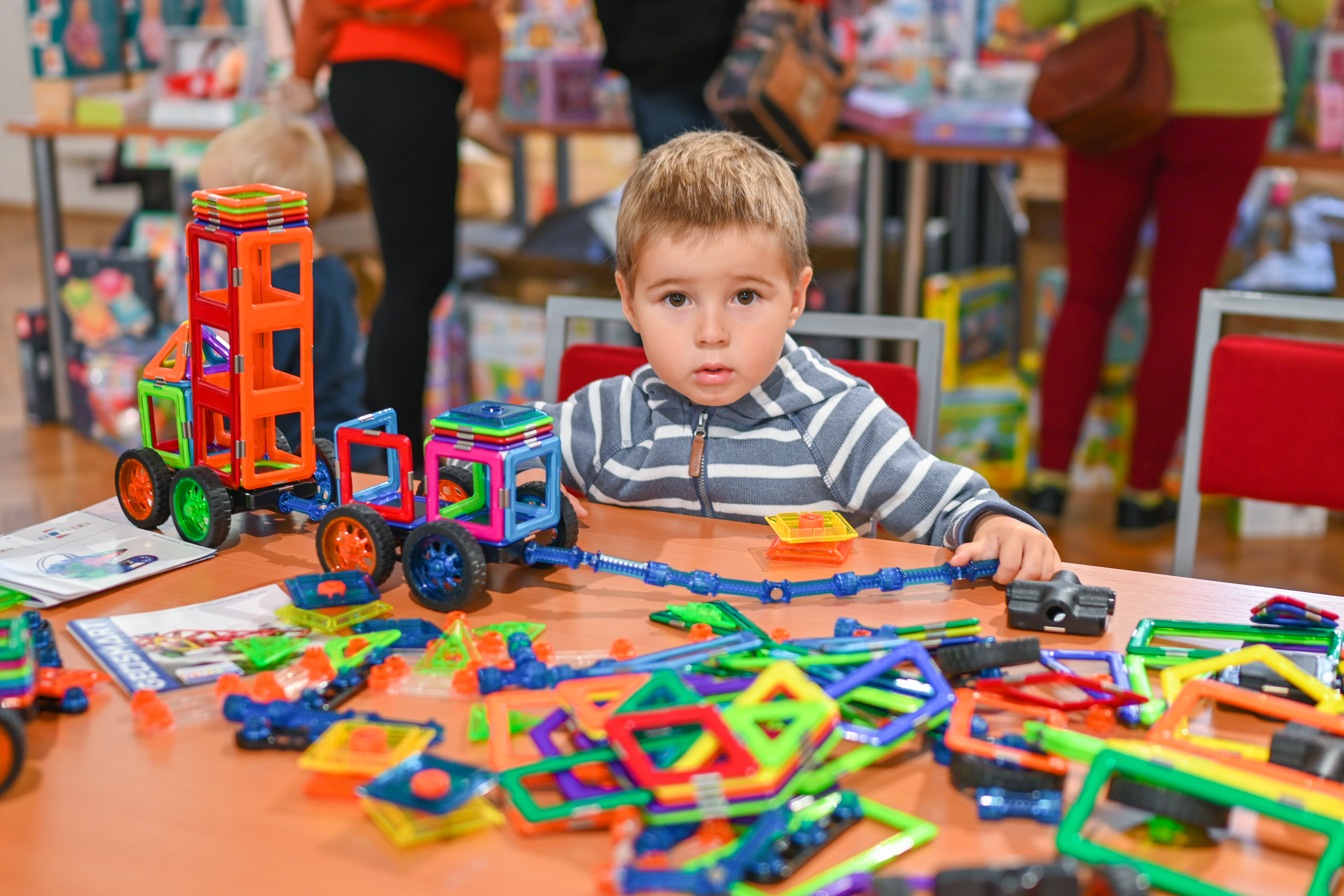 Costruzione magnetica per bambini in età prescolare e piccoli scolari