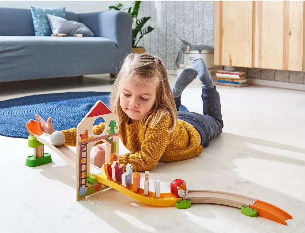 Idee per giochi e giocattoli per bambini a partire dai 2 anni: Pista per biglie Kullerbü